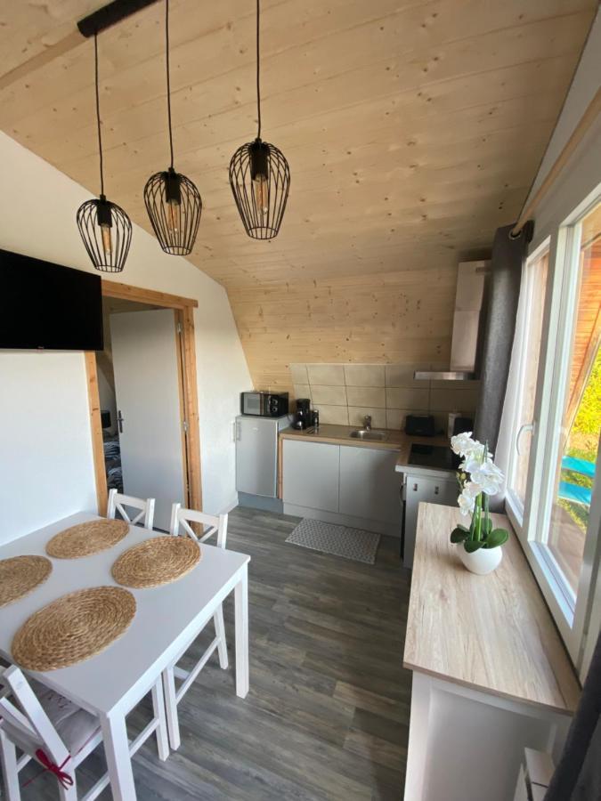 Au-Doux-Altic Chalet Romantique Avec Jacuzzi Et Sauna เมตาบิเย ภายนอก รูปภาพ