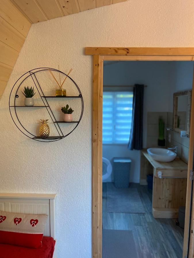 Au-Doux-Altic Chalet Romantique Avec Jacuzzi Et Sauna เมตาบิเย ภายนอก รูปภาพ