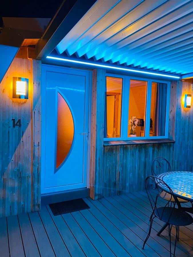 Au-Doux-Altic Chalet Romantique Avec Jacuzzi Et Sauna เมตาบิเย ภายนอก รูปภาพ
