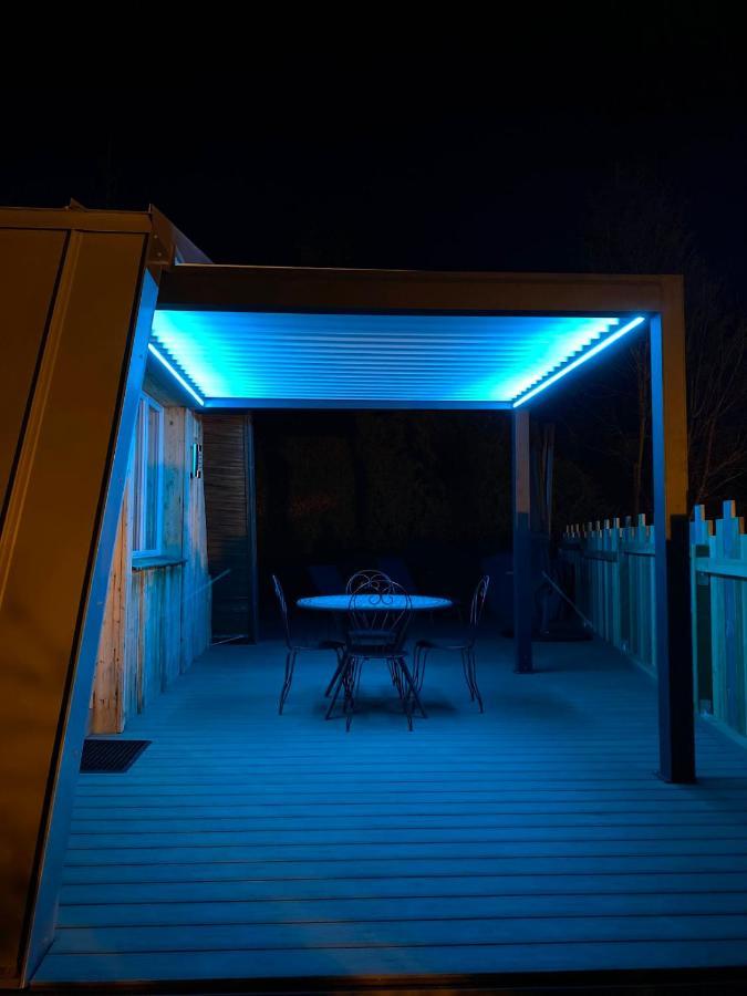Au-Doux-Altic Chalet Romantique Avec Jacuzzi Et Sauna เมตาบิเย ภายนอก รูปภาพ