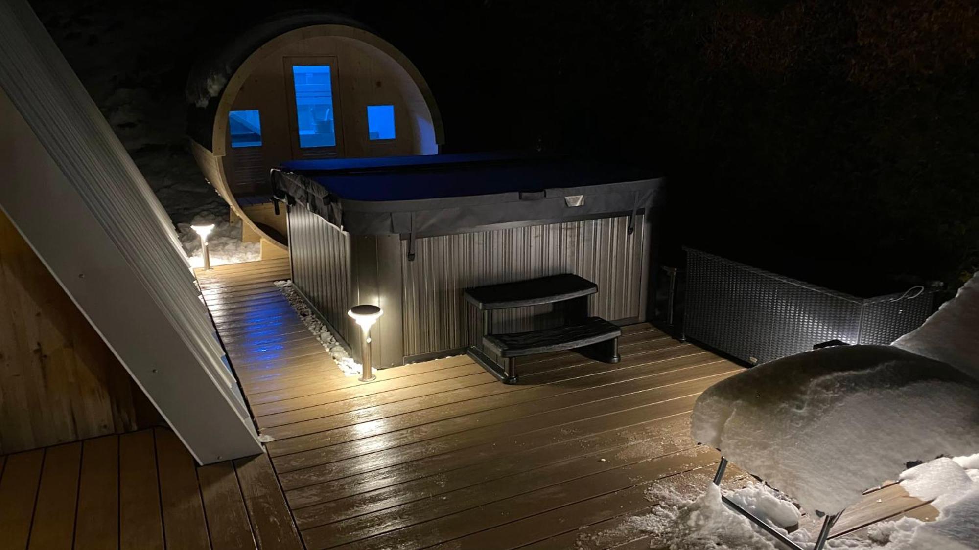 Au-Doux-Altic Chalet Romantique Avec Jacuzzi Et Sauna เมตาบิเย ภายนอก รูปภาพ