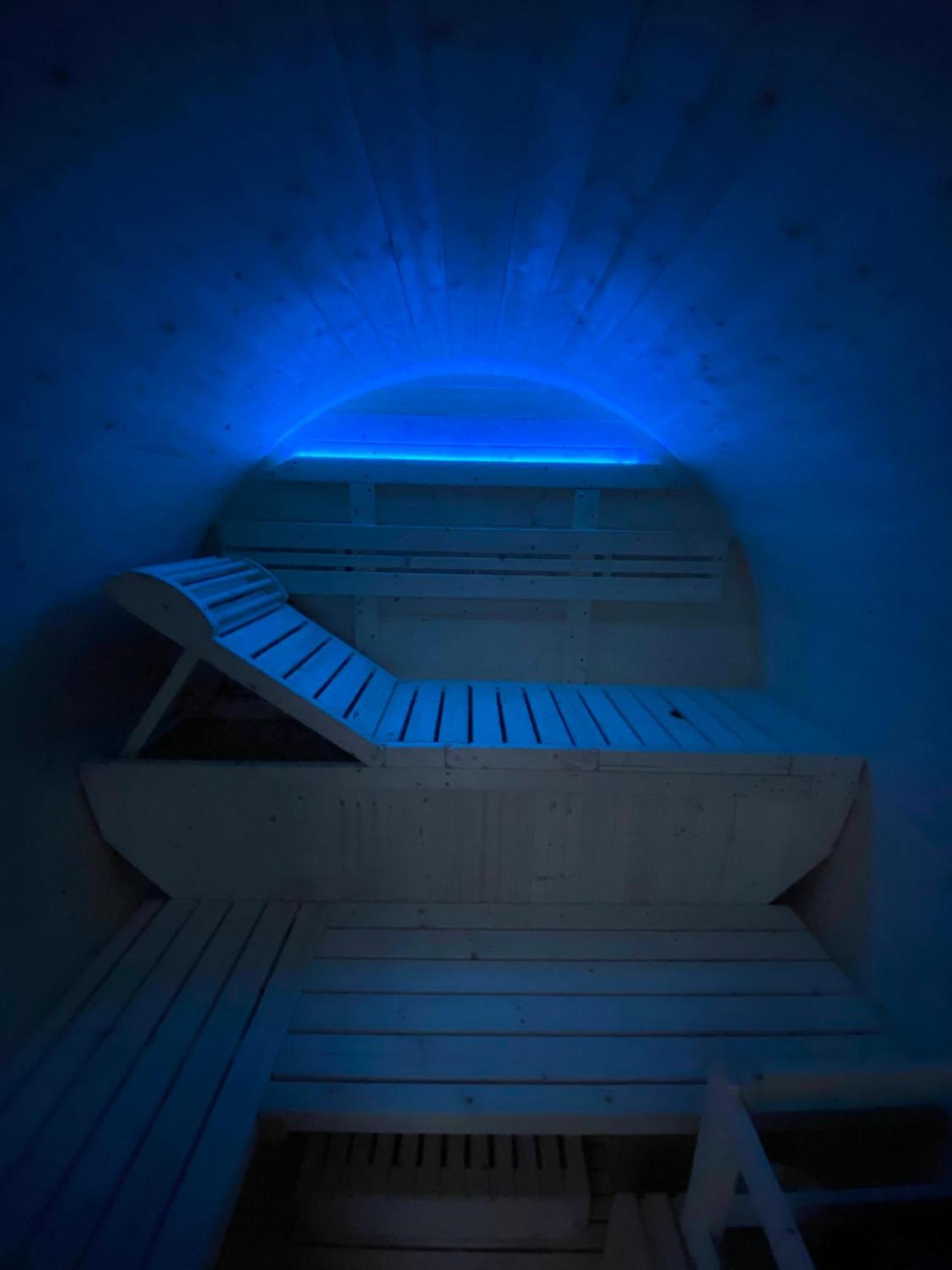 Au-Doux-Altic Chalet Romantique Avec Jacuzzi Et Sauna เมตาบิเย ภายนอก รูปภาพ